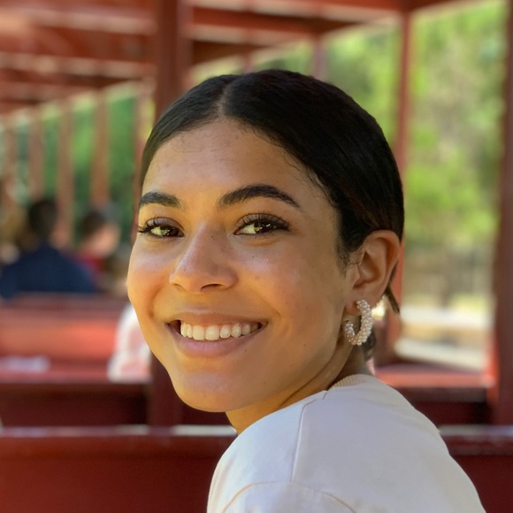 Meet your Posher, Shantel - Picture 1 of 1